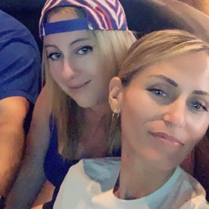 Meet your Posher, Mj